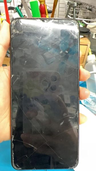 苹果手机换个屏幕多少钱_苹果官方换屏价格
