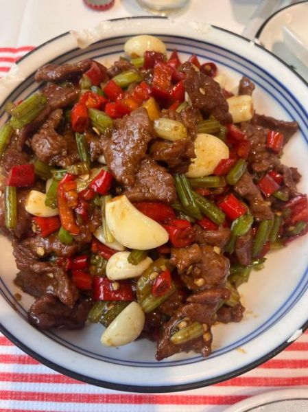 家常牛肉怎么做好吃_家常牛肉的做法步骤