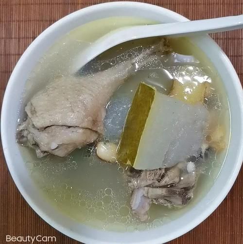 冬瓜老鸭汤怎么做_冬瓜老鸭汤的功效与禁忌
