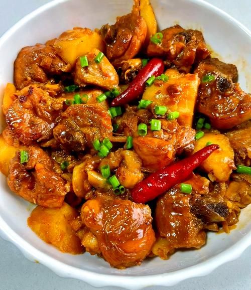 土豆炖鸡块最简单做法_新手零失败步骤