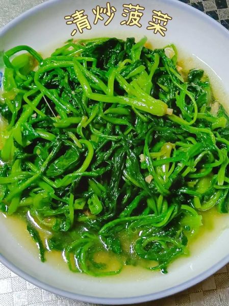 菠菜怎么炒好吃_菠菜焯水几分钟才绿