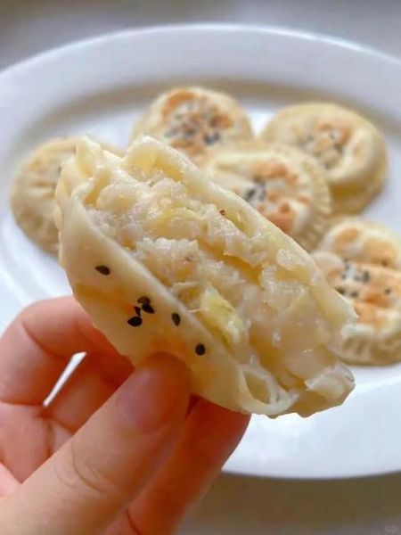 多余饺子皮怎么保存_饺子皮剩余创意吃法