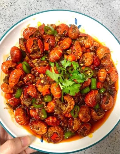 炒龙虾尾怎么做好吃_家常龙虾尾做法
