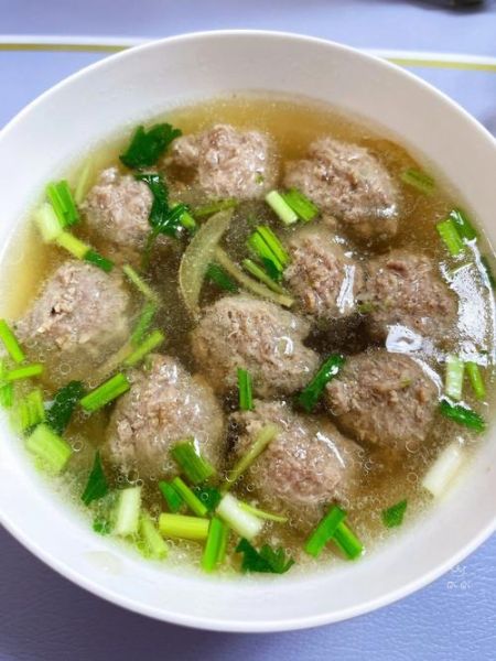 羊肉丸子汤怎么做_羊肉丸子汤的家常做法