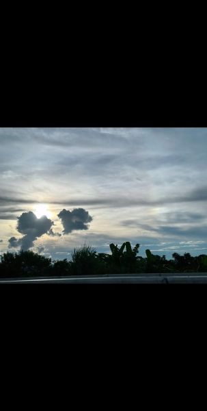 太阳快下山的时候适合拍照吗_太阳快下山的光线叫什么