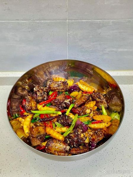干锅排骨怎么做_干锅排骨的家常做法