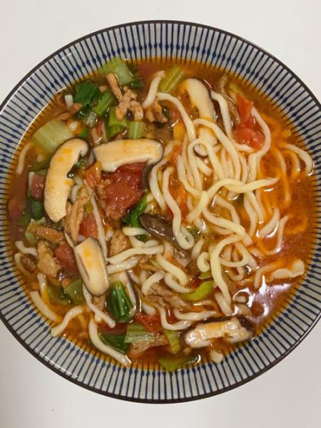 香菇肉丝面怎么做好吃_家常做法步骤