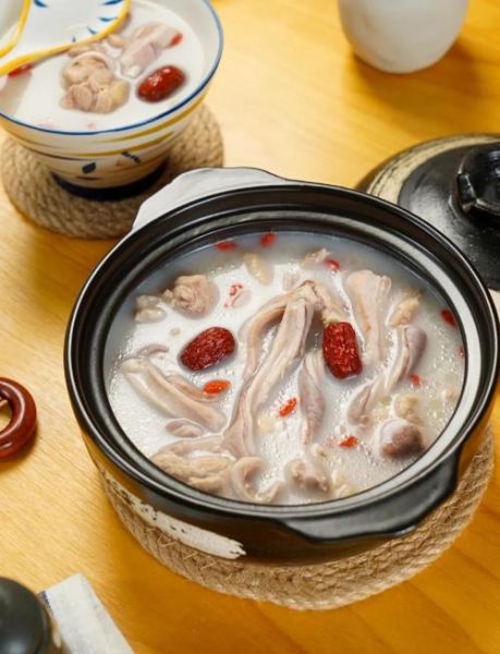 猪肚鸡怎么做好吃_家常猪肚鸡的做法步骤