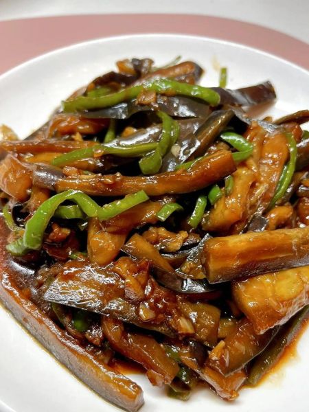茄子怎么炒好吃_家常茄子简单做法