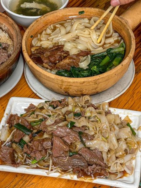 湿炒牛河怎么做_湿炒牛河用什么河粉