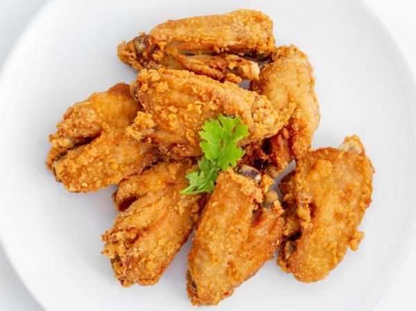 炸鸡翅怎么做_炸鸡翅腌制多久才入味