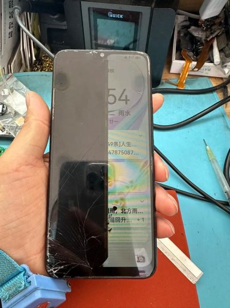 手机屏幕碎了怎么办_换屏多少钱