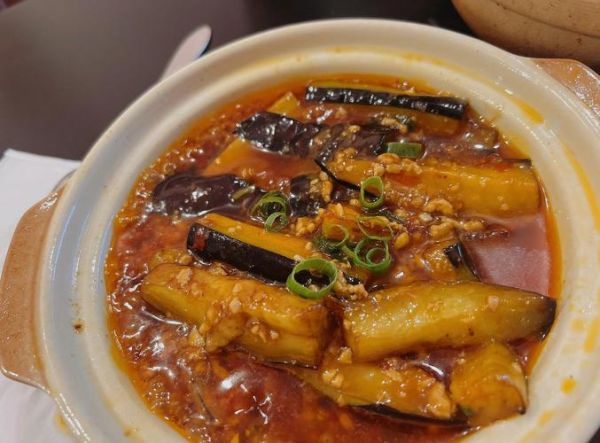 咸鱼茄子煲怎么做_咸鱼茄子煲家常做法