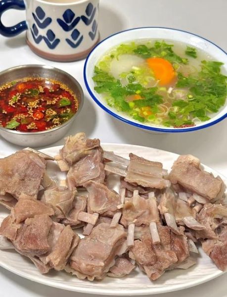 清炖羊肉怎么做_家常清炖羊肉做法