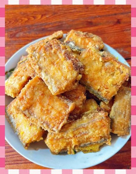 炸带鱼怎么做好吃_炸带鱼酥脆不腥的秘诀