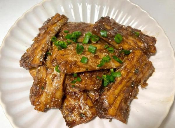 红烧带鱼怎么做好吃_家常做法步骤详解