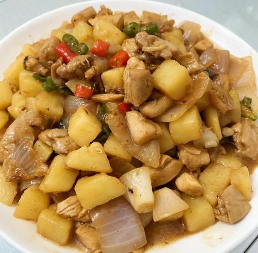 土豆炒鸡肉怎么做_土豆炒鸡肉的家常做法