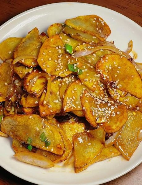 干煸土豆片怎么做_干煸土豆片家常做法