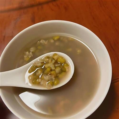 冰镇绿豆汤怎么做_冰镇绿豆汤需要煮多久