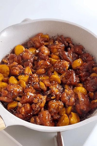 炖鸡翅的家常做法_怎么炖鸡翅才入味
