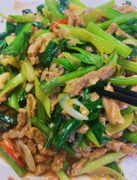 小炒牛肉怎么做才嫩_小炒牛肉腌制多久