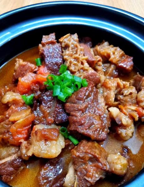 番茄牛腩汤家常做法_怎么炖不腥