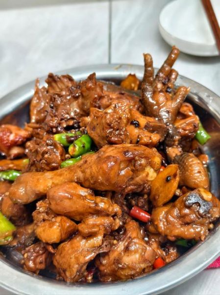 炖鸡的做法_家常炖鸡怎么做好吃