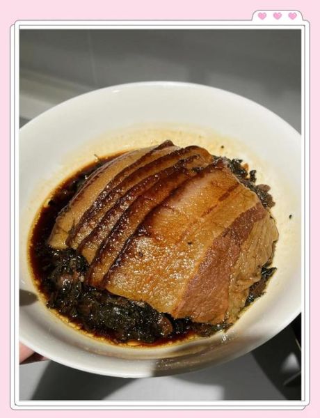 梅干菜扣肉的家常做法_扣肉怎么蒸才不腻