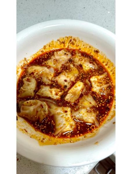 红油抄手怎么做_正宗川味红油抄手配方