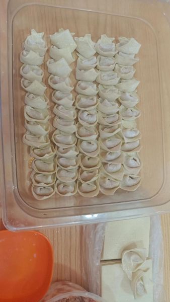 红油抄手怎么做_正宗川味红油抄手配方