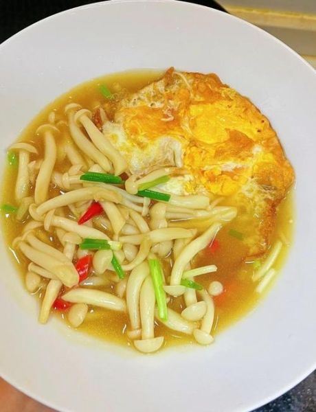 海鲜菇汤怎么做好吃_海鲜菇汤的做法大全