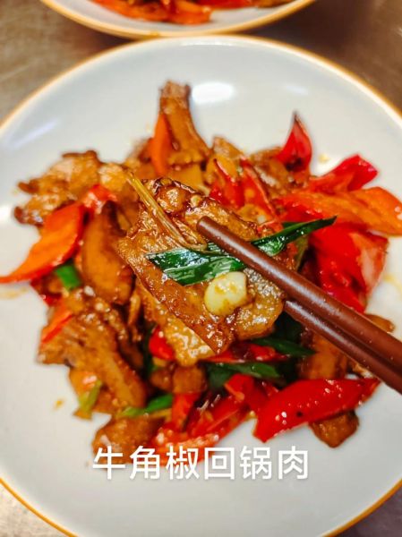 家常回锅肉怎么做_回锅肉先煮还是先炒