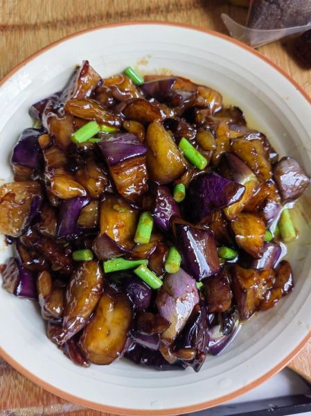 红烧茄子怎么做才好吃_家常红烧茄子做法步骤