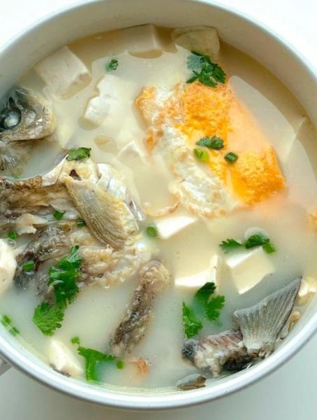 鲫鱼豆腐汤怎么做不腥_鲫鱼豆腐汤的家常做法
