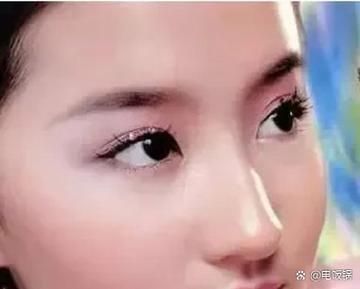 鼻梁垫高财运会好吗_垫鼻子会改变运势吗