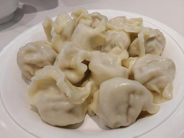 梦到捏饺子是什么意思_梦到捏饺子预示什么