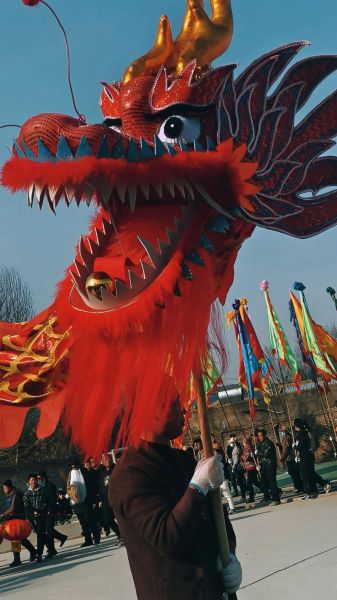 梦到舞龙是什么意思_舞龙梦的吉凶解析
