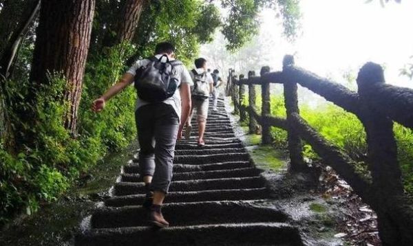 梦到攀登是什么意思_如何解梦