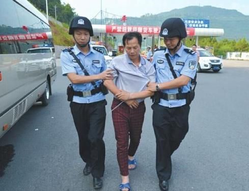 梦到警察抓人是什么意思_梦见警察抓人预示什么