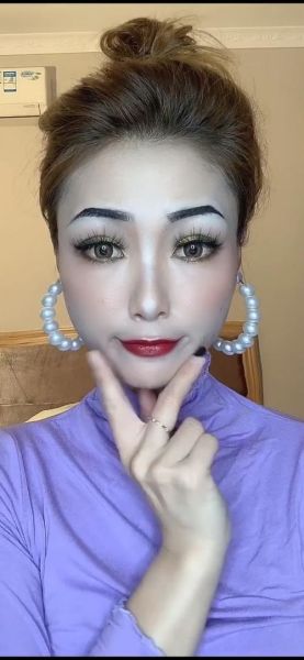 梦到化妆打扮自己_是什么意思