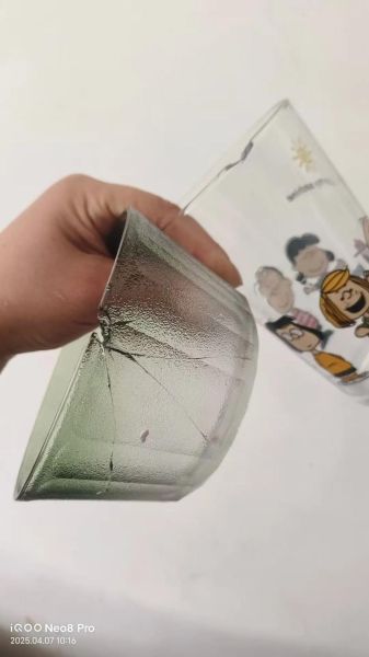 梦到玻璃杯子碎了_预示着什么