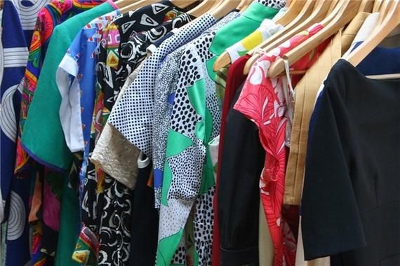 梦到买衣服是什么意思_周公解梦买衣服预示什么