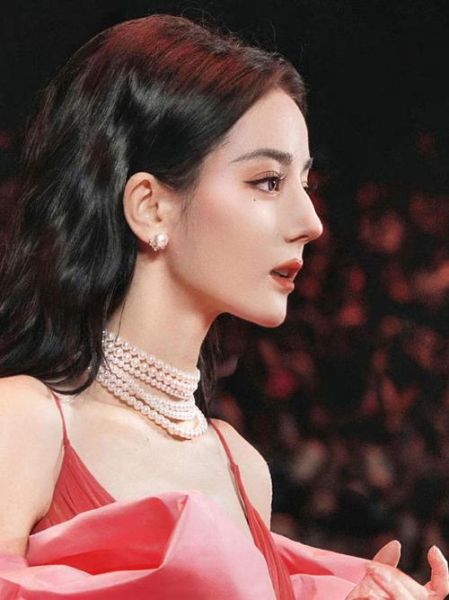 女人驼峰鼻财运好吗_驼峰鼻女人旺夫吗