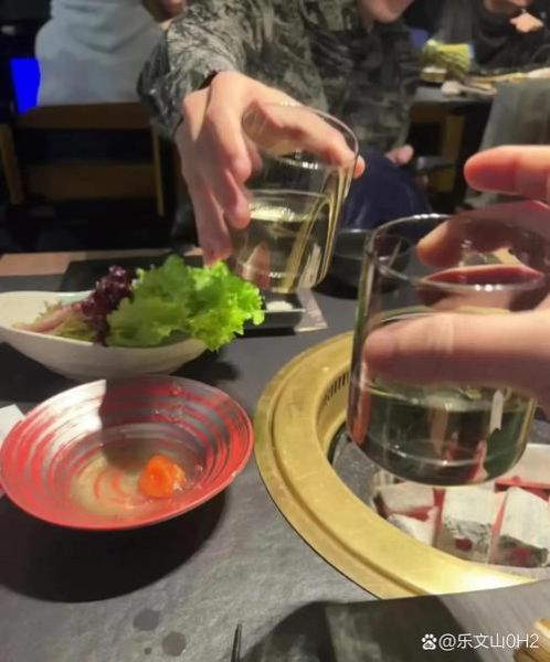 吃饭慢的人财运_吃饭慢的人真的有钱吗