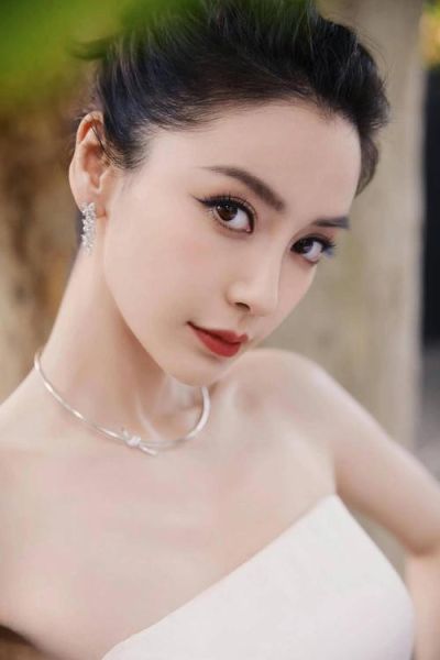 杨颖属相星座_性格运势全解析