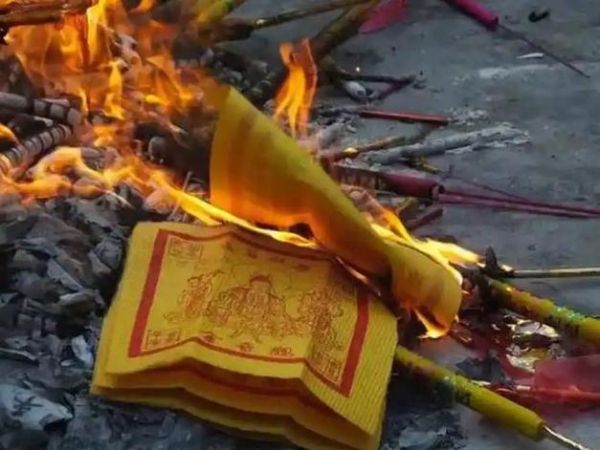 梦到给去世的亲人烧纸_有什么预兆