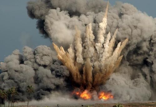 梦到爆炸是什么意思_梦到爆炸预示着什么