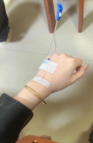 梦到打吊瓶是什么意思_梦见打吊瓶预示什么