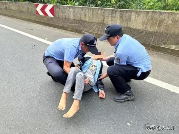 梦到骑摩托车摔倒_梦见摩托车摔倒预示什么