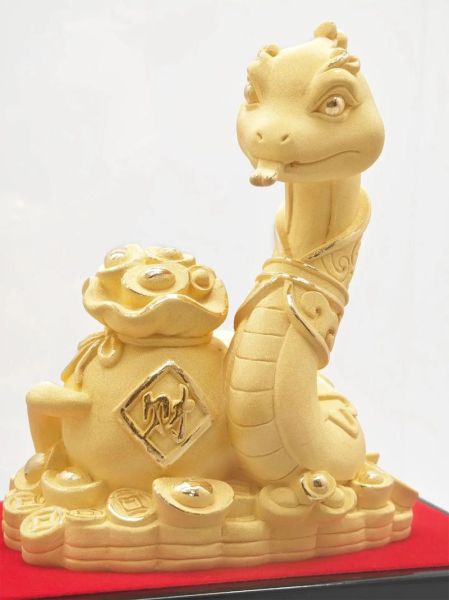 财运蛇图片_招财风水作用